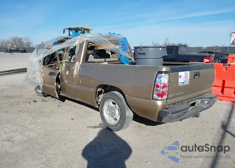 2001 Chevrolet Silverado 1500 Ls z USA, uszkodzony, nr VIN 2GCEC19V111220092